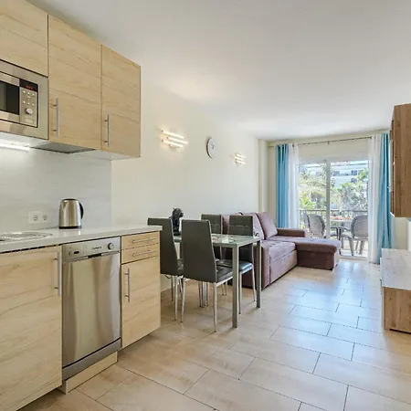 Americas Espectacular View Next To A * Playa de las Americas (Tenerife)